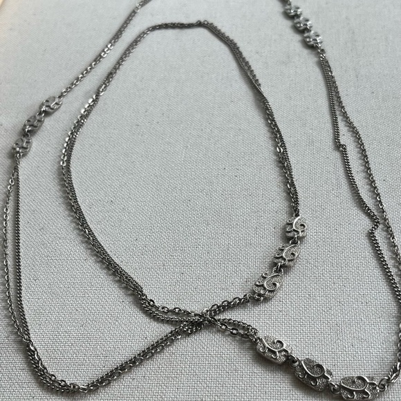 Vintage Silver-Tone Long Necklace – 24” Chain with Etched Paisley Links - Picture 2 of 3